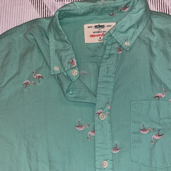 Urban Pipeline Men’s Flamingo Detail Button-Down Collared Shirt sz Medium - Picture 3 of 7